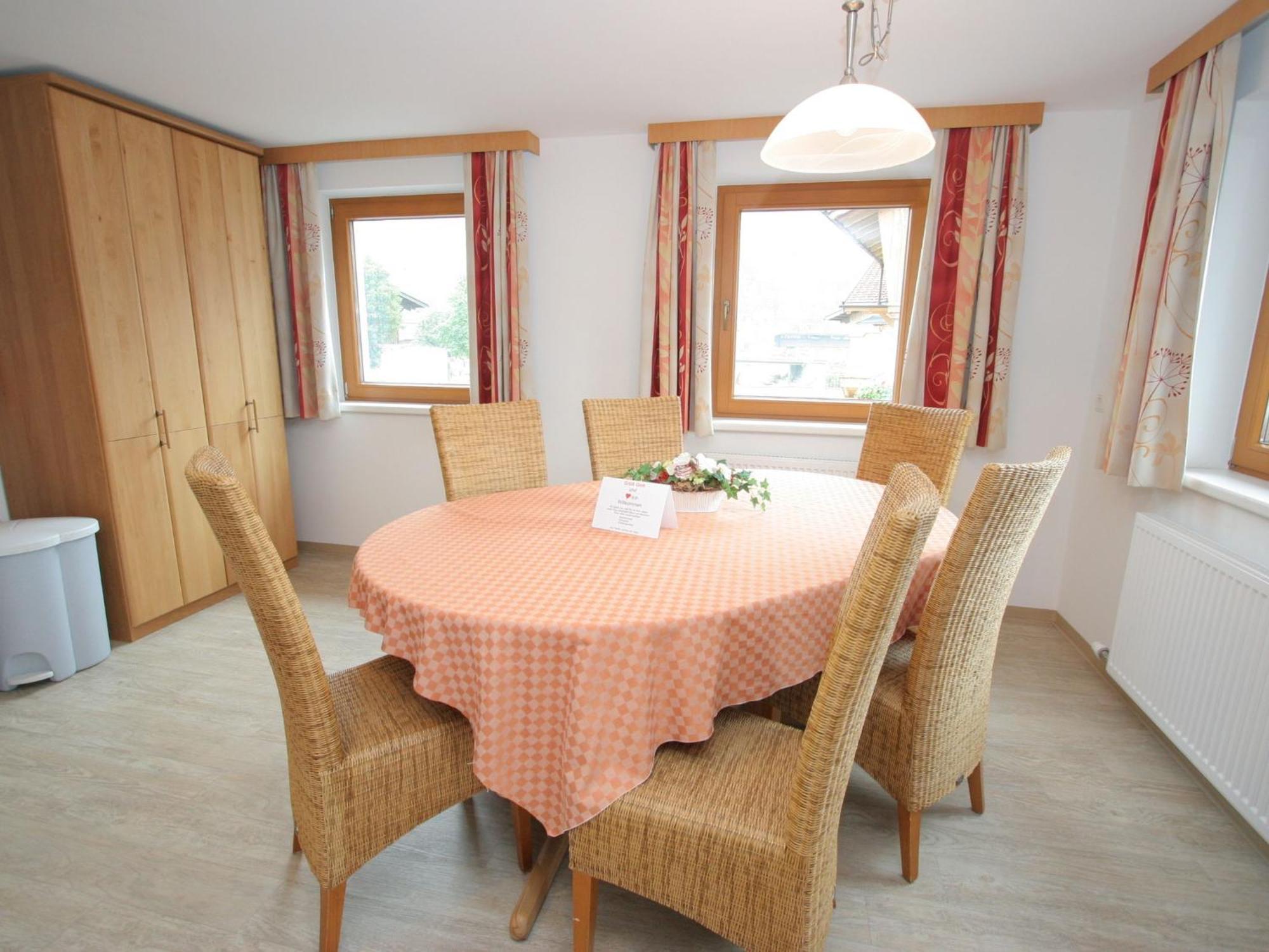 Holiday Flat In Uderns Near The Ski Area エクステリア 写真