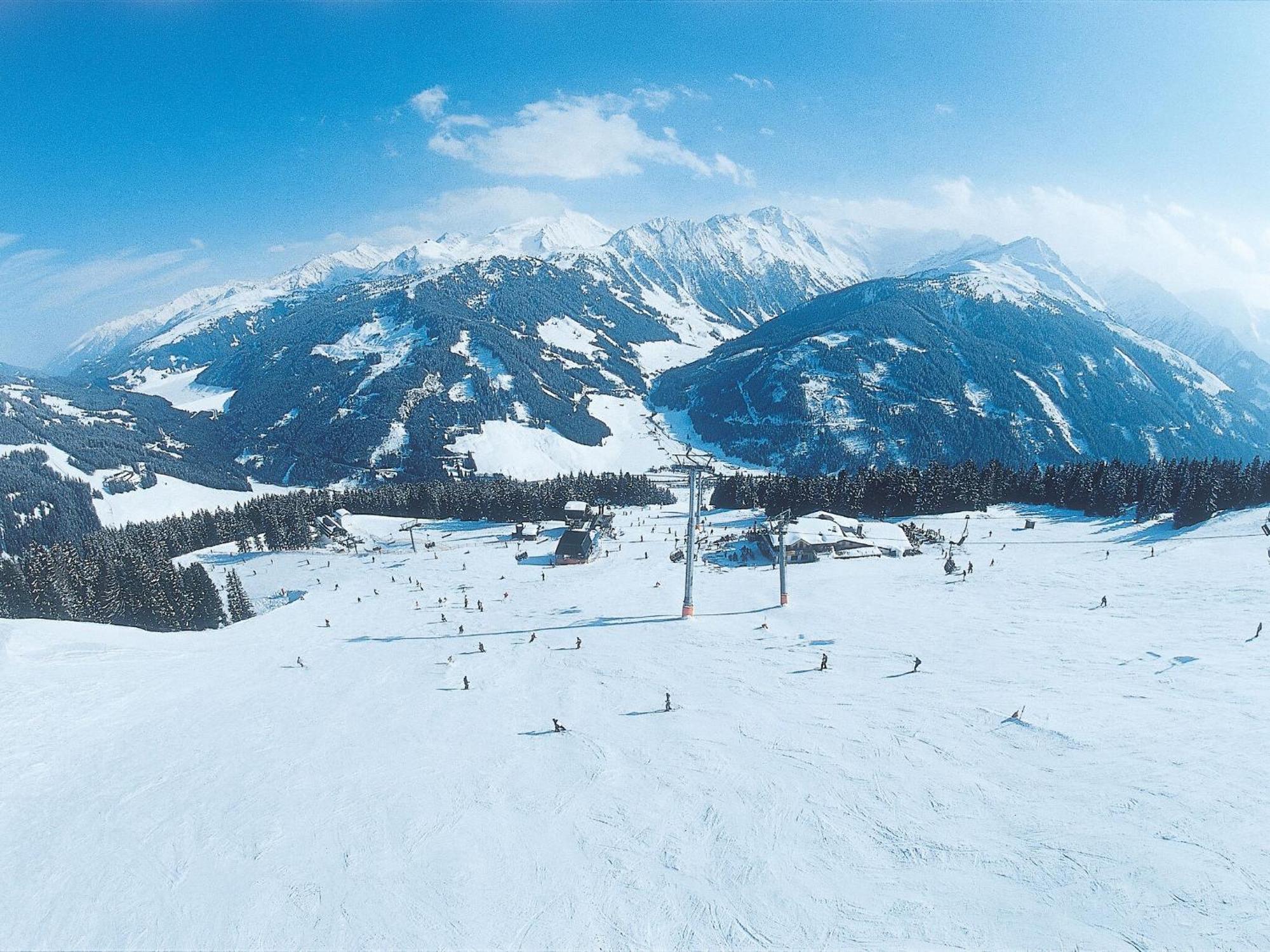 Holiday Flat In Uderns Near The Ski Area エクステリア 写真