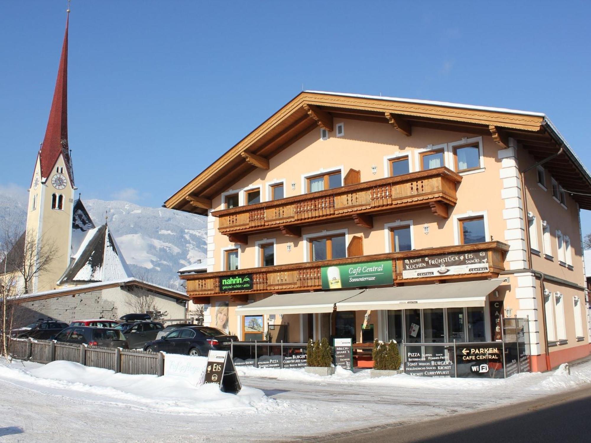 Holiday Flat In Uderns Near The Ski Area エクステリア 写真