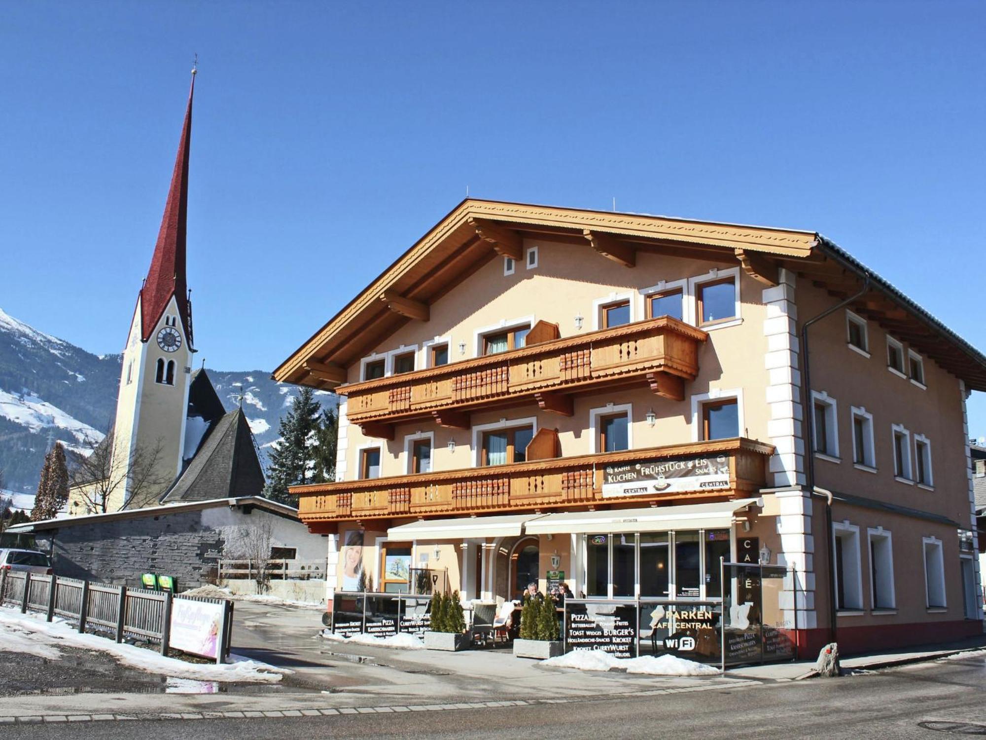 Holiday Flat In Uderns Near The Ski Area エクステリア 写真